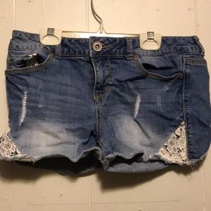 Women’s jean shorts